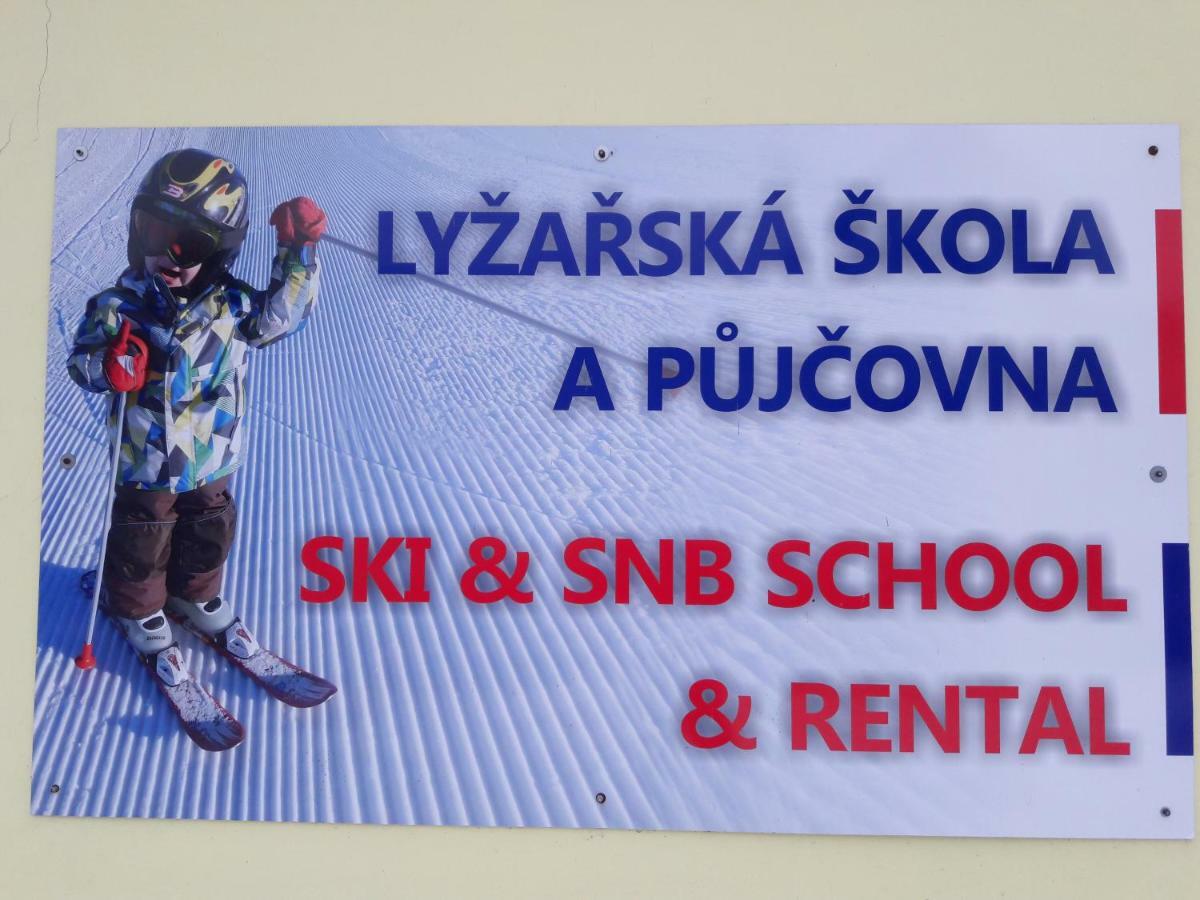 Penzion Jizerka Jablonec nad Nisou Exterior foto